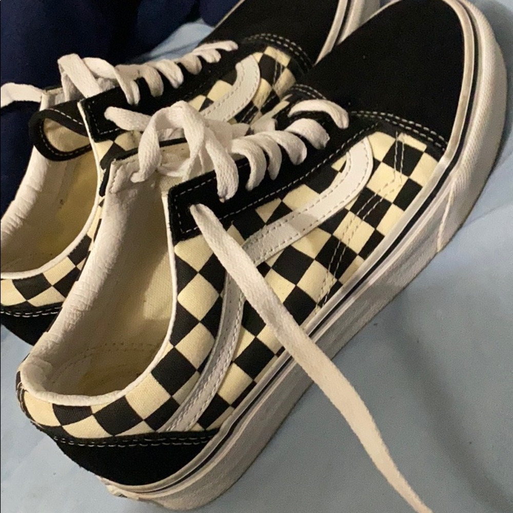 I vans 6.5 in women’s , willing to negotiate